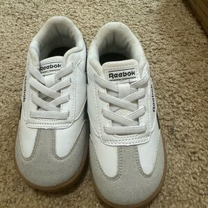 Reebok Kids White and Gray Sneakers with Tan Sole